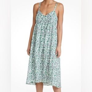 XiRENA Green & White Floral Dani Dress w Pockets - size Medium
